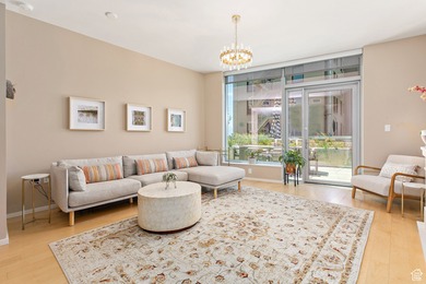 Welcome to a unique green oasis in the midst of downtown City