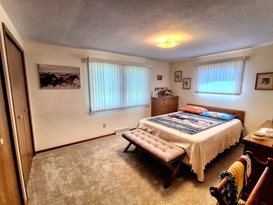 Move right in and start enjoying lake life right away! This - photo 10