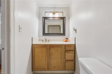 Spacious and versatile, this 6-bedroom, 4-bath split-level home - photo 41