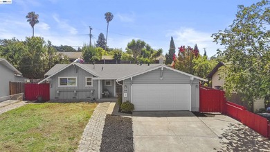 Welcome to this beautifully updated detached contemporary home - photo 44