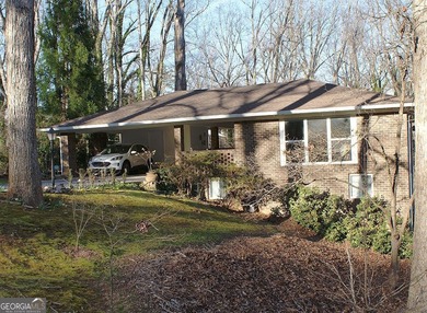 Lake Lanier Home For Sale in Gainesville Georgia