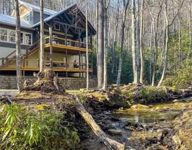 Hogback Lake Home For Sale in Sapphire North Carolina