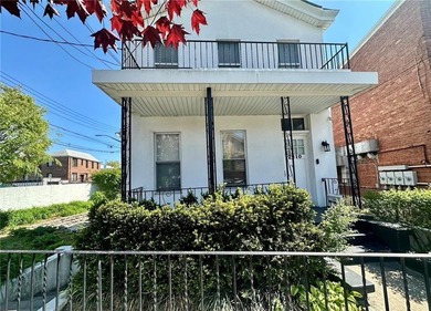 Prime redevelopment opportunity with strong future value - photo 6