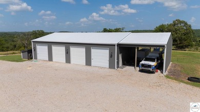 Welcome to your dream hobby farm! This beautiful 3 bed, 2 bath - photo 5