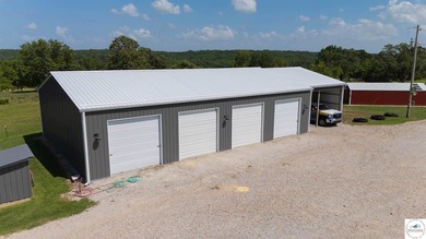 Welcome to your dream hobby farm! This beautiful 3 bed, 2 bath - photo 6