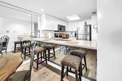 Perfectly positioned in the highly sought-after One Seagrove - photo 10