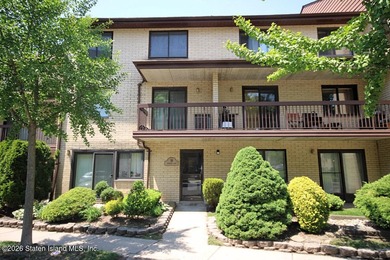 Welcome to 18 Windham Loop! Come see this well maintained 2 - photo 1