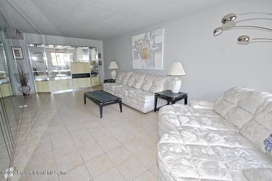 Welcome to 18 Windham Loop! Come see this well maintained 2 - photo 4