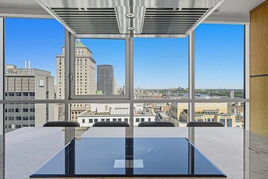OCCASION RARE. Ce penthouse de 4 chambres, entierement renove - photo 12