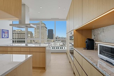 OCCASION RARE. Ce penthouse de 4 chambres, entierement renove - photo 14