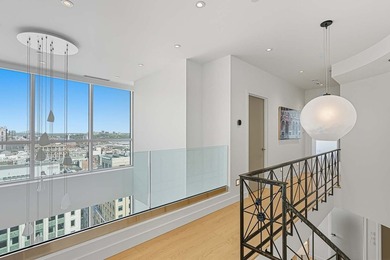OCCASION RARE. Ce penthouse de 4 chambres, entierement renove - photo 18