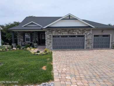 Lake Home For Sale in Loudon, Tennessee