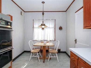Welcome to 1221 81st Street in Dyker Heights! This one family - photo 10