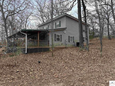 Enjoy the lake lifestyle in this spacious 4-bedroom, 2-bath home - photo 2