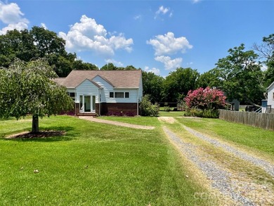 Rarely does a property come available in this pocket of Gastonia - photo 1