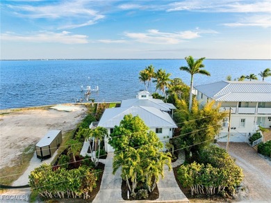 With unobstructed views of the bay, perfectly framed by the - photo 2