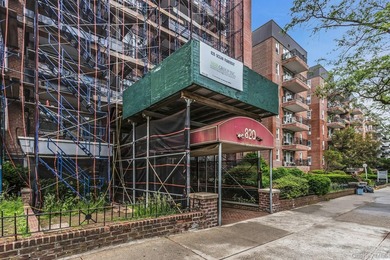 Affordable Spacious One Bedroom Apartment with Manhattan views - photo 1