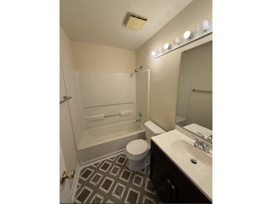 220 Elm St 533 - photo 10