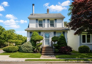 Welcome to 273 Waters Ave, a charming colonial set on a corner - photo 1