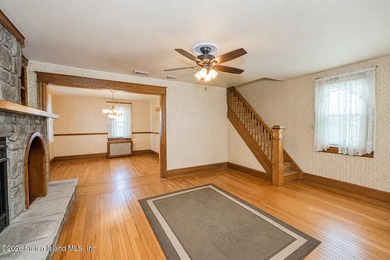 Welcome to 273 Waters Ave, a charming colonial set on a corner - photo 8