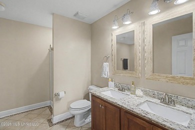 Spacious 3BR/2BA home in a convenient location close to shopping - photo 19