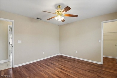 Welcome home to this light and bright, move-in ready gem - photo 21