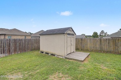 Spacious 3BR/2BA home in a convenient location close to shopping - photo 25