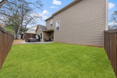 Custom builder's personal home just a 2-minute walk to the Lake - photo 30