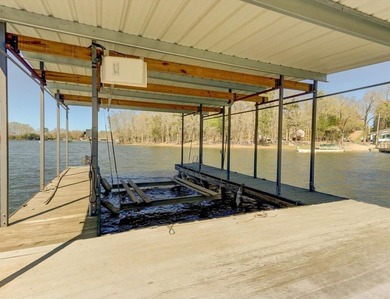 Lakefront Living Meets Total Utility: Interior: Knotty Pine - photo 41