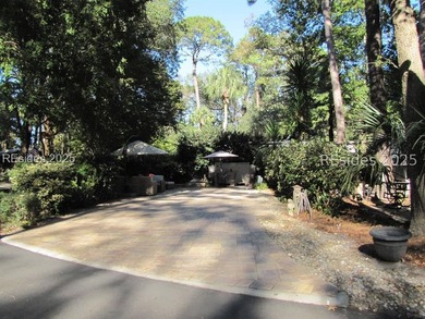 Welcome to HHI Motorcoach Resort on the coveted south end of - photo 1