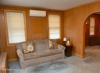 Fully detached home in the heart of sought-after Westerleigh - photo 5