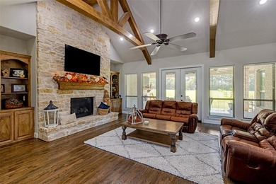 Experience the perfect blend of luxury, privacy & convenience in - photo 8