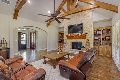 Experience the perfect blend of luxury, privacy & convenience in - photo 9