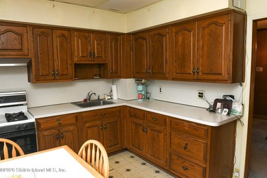 Fully detached home in the heart of sought-after Westerleigh - photo 10