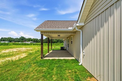 Welcome to this beautiful new construction home in Centre, AL! - photo 2