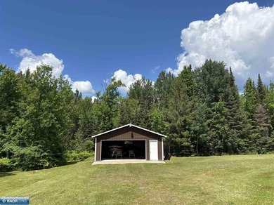 This year round cabin situated on 40 acres is perfect for the - photo 15