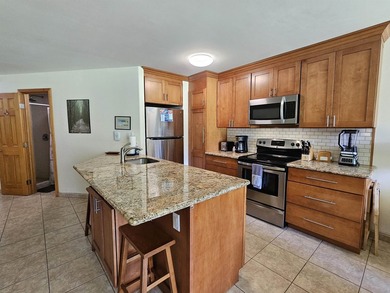 This beautifully updated 1 bedroom, 2 bathroom condo is ground - photo 16