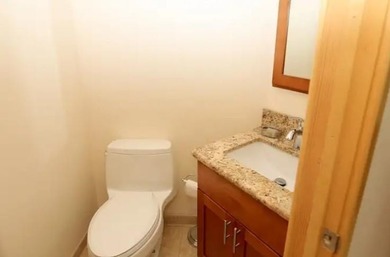This beautifully updated 1 bedroom, 2 bathroom condo is ground - photo 18