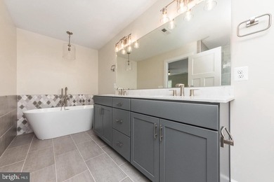 Luxury waterfront living awaits in this to-be-built custom - photo 20