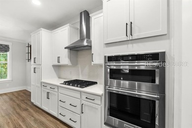 Tucked away on a private, wooded lot, this stunning single-story - photo 28