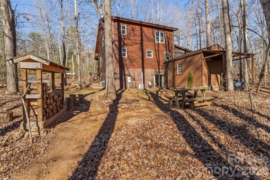 Tucked away on 3.7 private wooded acres, 204 Mountain Vista Dr - photo 29
