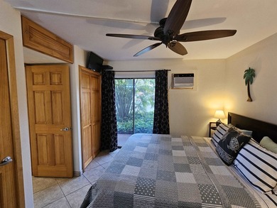 This beautifully updated 1 bedroom, 2 bathroom condo is ground - photo 29