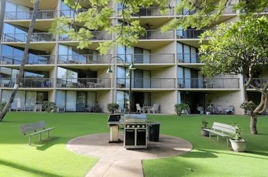 This beautifully updated 1 bedroom, 2 bathroom condo is ground - photo 43
