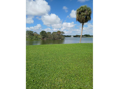 VILLA Lake View End Unit, all diagonal tile floors throughout - photo 2