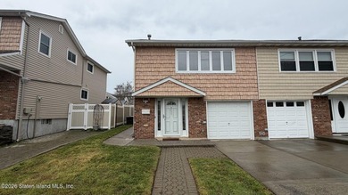 WELCOME TO THIS EXTRA LARGE 22X53 HI-RANCH A 1 FAMILY SEMI 4 - photo 2