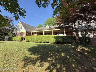 This 6 bedroom 4.5 bath home on Beech Lake in the Eastern Shores - photo 3