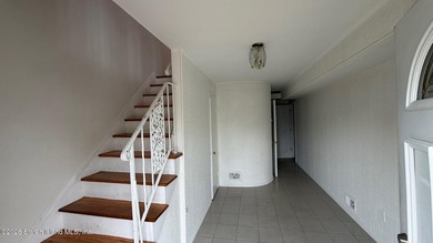 WELCOME TO THIS EXTRA LARGE 22X53 HI-RANCH A 1 FAMILY SEMI 4 - photo 5