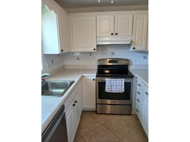 VILLA Lake View End Unit, all diagonal tile floors throughout - photo 6