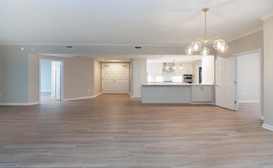 **DIRECT OCEANFRONT**  Imagine mornings with endless horizons