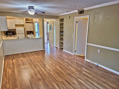 This 2 bedroom 2 bath unit offers privacy & peaceful setting - photo 5